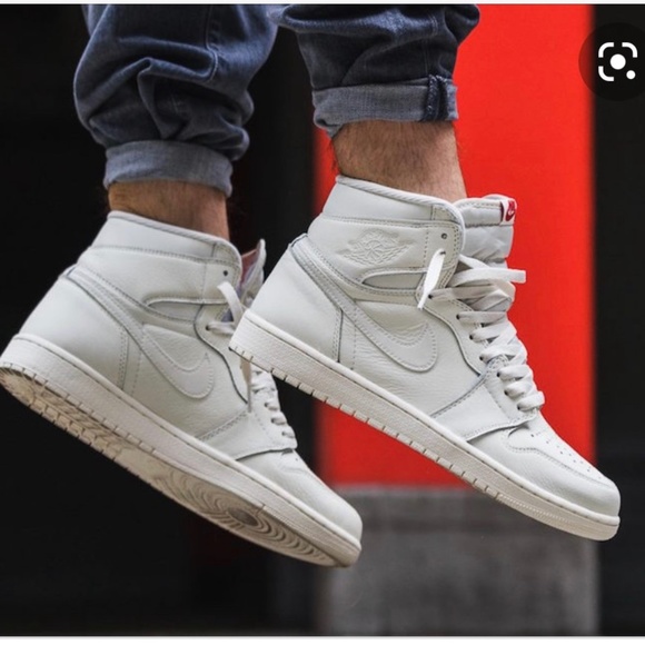 Nike Air Jordan’s 1 Retro High OG BG - High Sail/University Red - Picture 2 of 5